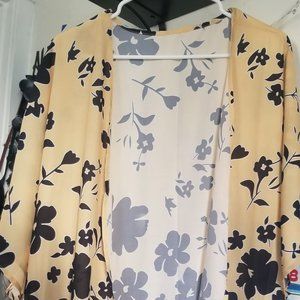 Yellow and black flower kimono
